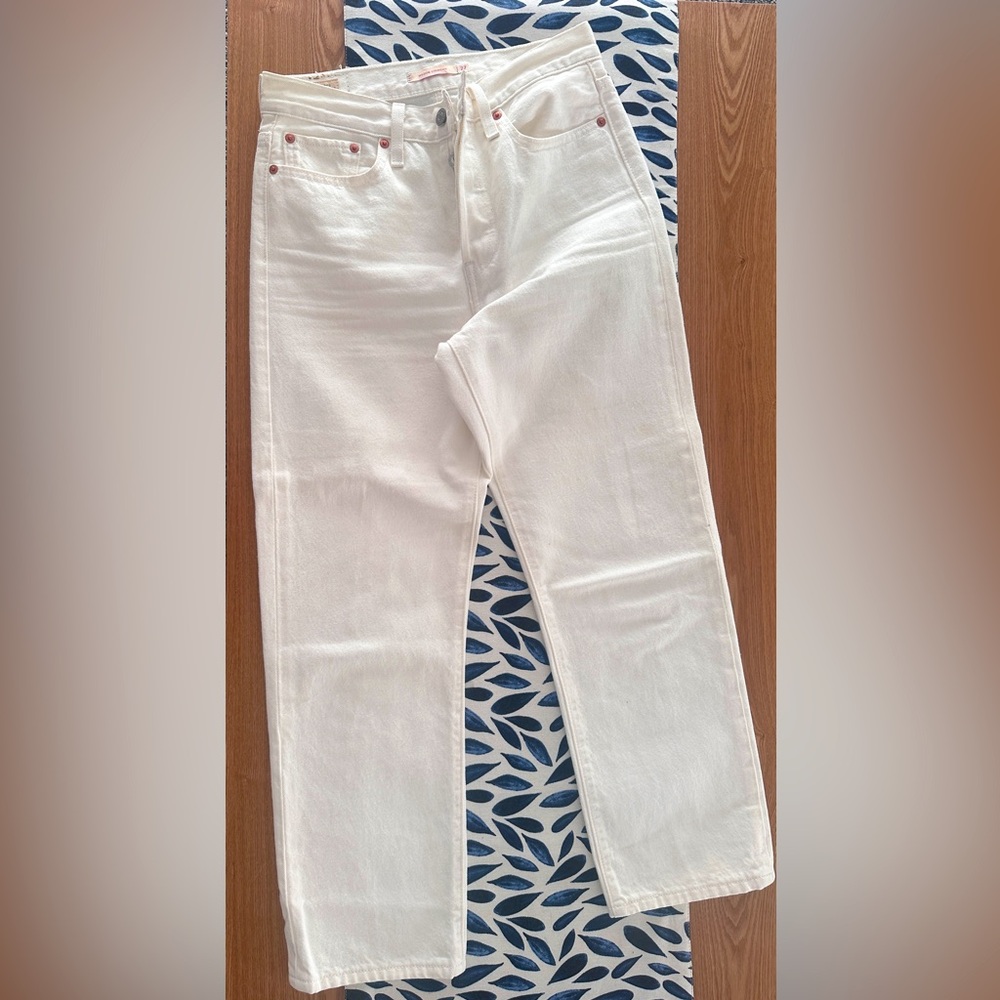 Levi’s premium wedgie straight jeans